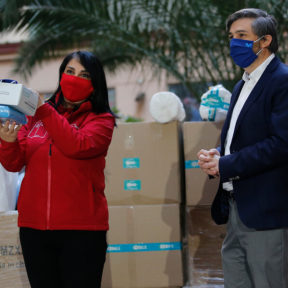 Fundación de Movistar Chile dona a SENAMA cerca de $400 millones en insumos médicos que irán en directo apoyo de más de 7 mil adultos mayores